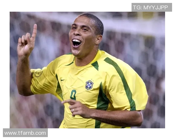 足球明星魅力瞬间揭秘展现他们场上场下的风采与个性